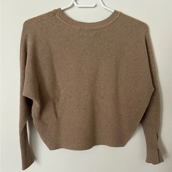 Knit sweater - Picture 2 of 2